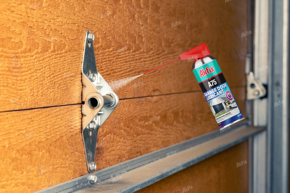 A75 Garage Door Lubricant